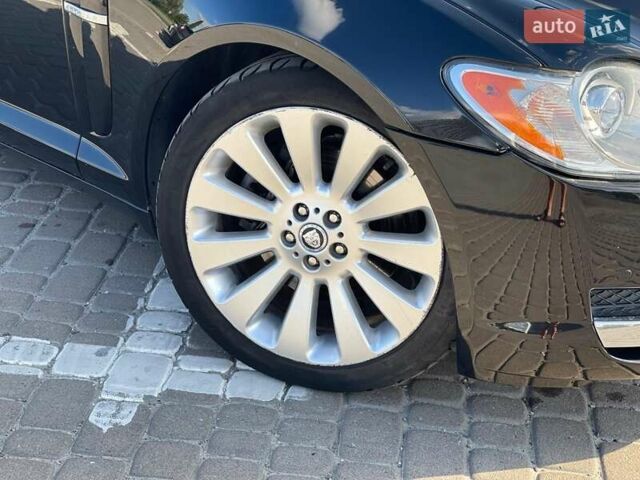 Серый Ягуар ХФ, объемом двигателя 2.7 л и пробегом 183 тыс. км за 10400 $, фото 8 на Automoto.ua