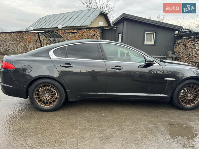 Сірий Ягуар ХФ, об'ємом двигуна 2.18 л та пробігом 180 тис. км за 13200 $, фото 2 на Automoto.ua