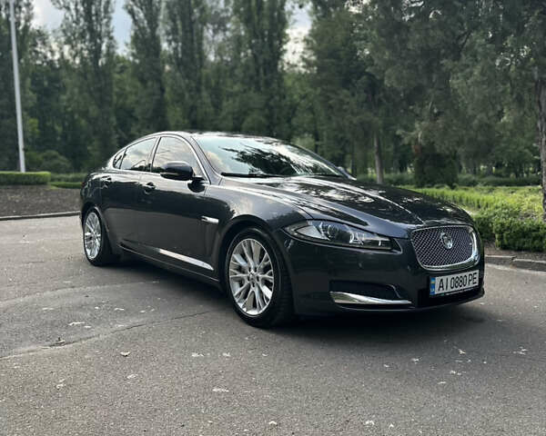 Сірий Ягуар ХФ, об'ємом двигуна 3 л та пробігом 141 тис. км за 18700 $, фото 11 на Automoto.ua