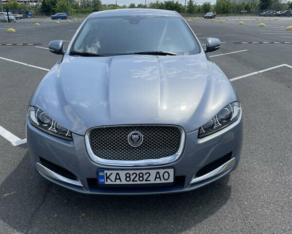 Серый Ягуар ХФ, объемом двигателя 2 л и пробегом 158 тыс. км за 12000 $, фото 3 на Automoto.ua