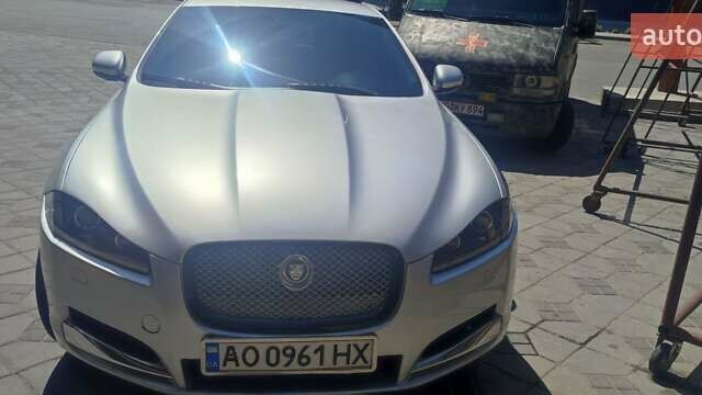 Серый Ягуар ХФ, объемом двигателя 2.18 л и пробегом 75 тыс. км за 14999 $, фото 10 на Automoto.ua