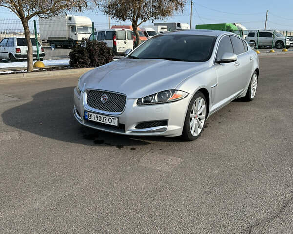 Ягуар ХФ 2014 у Одесі на Automoto.ua Сірий Ягуар ХФ, об'ємом двигуна 3 л та пробігом 178 тис. км за 11500 $, фото 1 на Automoto.ua