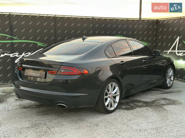 Сірий Ягуар ХФ, об'ємом двигуна 3 л та пробігом 144 тис. км за 12500 $, фото 1 на Automoto.ua