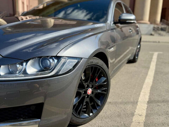 Сірий Ягуар ХФ, об'ємом двигуна 2 л та пробігом 133 тис. км за 17200 $, фото 2 на Automoto.ua