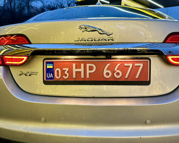 Серый Ягуар ХФ, объемом двигателя 2 л и пробегом 113 тыс. км за 12300 $, фото 3 на Automoto.ua