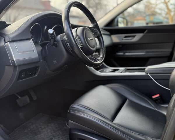 Серый Ягуар ХФ, объемом двигателя 2 л и пробегом 189 тыс. км за 12000 $, фото 4 на Automoto.ua