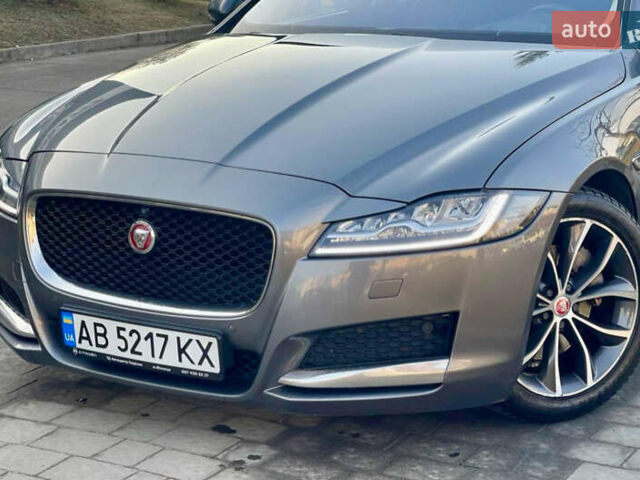Сірий Ягуар ХФ, об'ємом двигуна 2 л та пробігом 242 тис. км за 18700 $, фото 2 на Automoto.ua