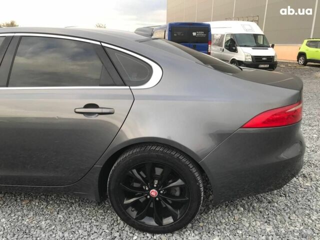 Серый Ягуар ХФ, объемом двигателя 2 л и пробегом 90 тыс. км за 16990 $, фото 7 на Automoto.ua