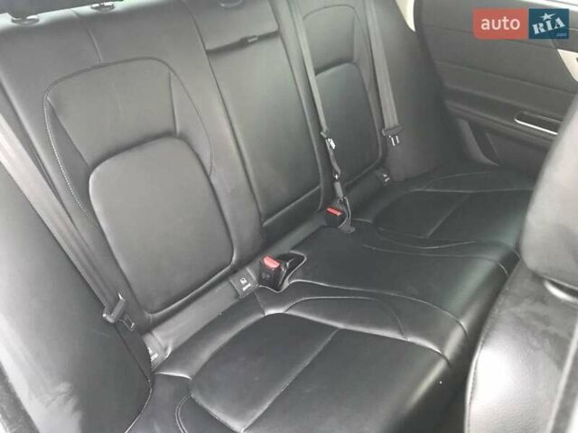 Сірий Ягуар ХФ, об'ємом двигуна 2 л та пробігом 90 тис. км за 16990 $, фото 12 на Automoto.ua