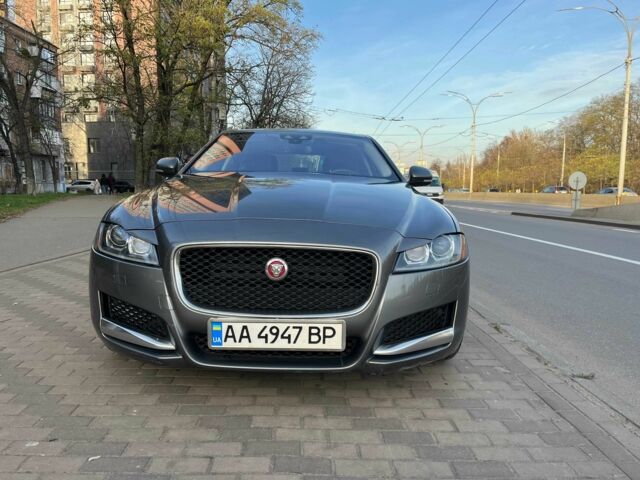 Серый Ягуар ХФ, объемом двигателя 2 л и пробегом 196 тыс. км за 11999 $, фото 1 на Automoto.ua