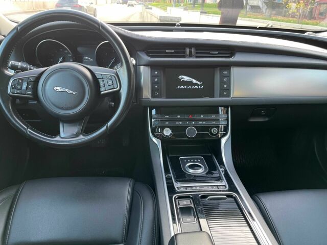 Серый Ягуар ХФ, объемом двигателя 2 л и пробегом 196 тыс. км за 11999 $, фото 11 на Automoto.ua