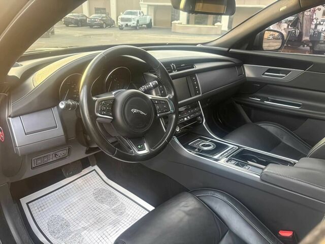 Серый Ягуар ХФ, объемом двигателя 3 л и пробегом 74 тыс. км за 9000 $, фото 8 на Automoto.ua