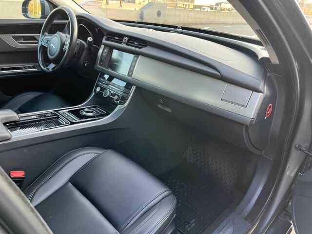 Серый Ягуар ХФ, объемом двигателя 2 л и пробегом 196 тыс. км за 11999 $, фото 10 на Automoto.ua