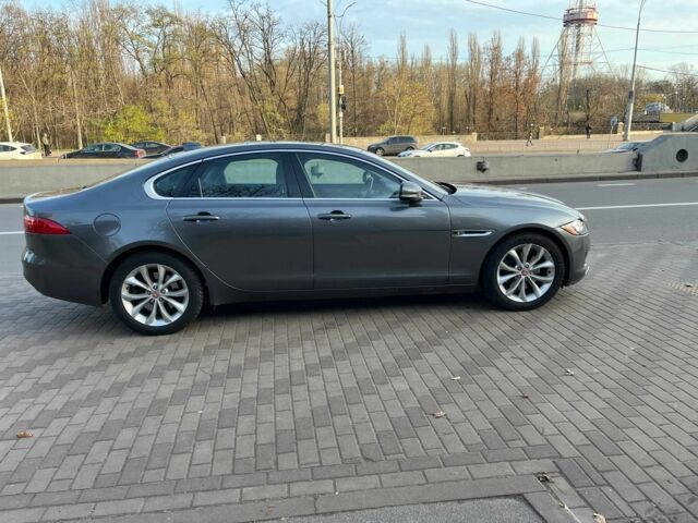 Серый Ягуар ХФ, объемом двигателя 2 л и пробегом 196 тыс. км за 11999 $, фото 3 на Automoto.ua