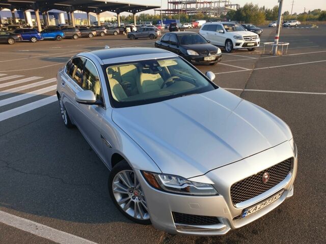 Серый Ягуар ХФ, объемом двигателя 2 л и пробегом 60 тыс. км за 20339 $, фото 5 на Automoto.ua