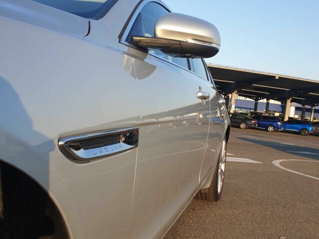 Серый Ягуар ХФ, объемом двигателя 2 л и пробегом 60 тыс. км за 20339 $, фото 4 на Automoto.ua