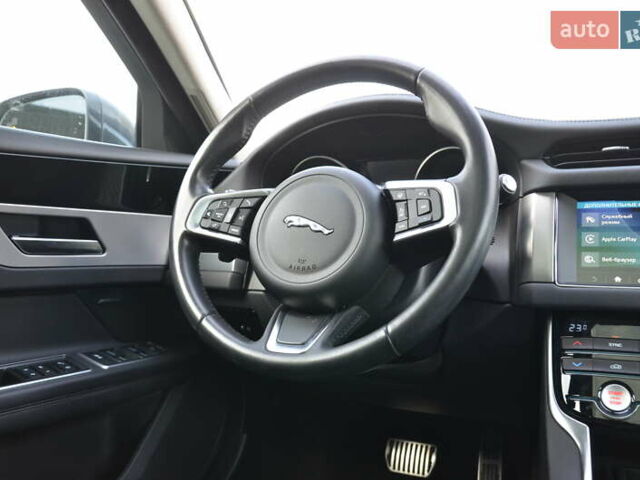 Серый Ягуар ХФ, объемом двигателя 2 л и пробегом 94 тыс. км за 22777 $, фото 23 на Automoto.ua