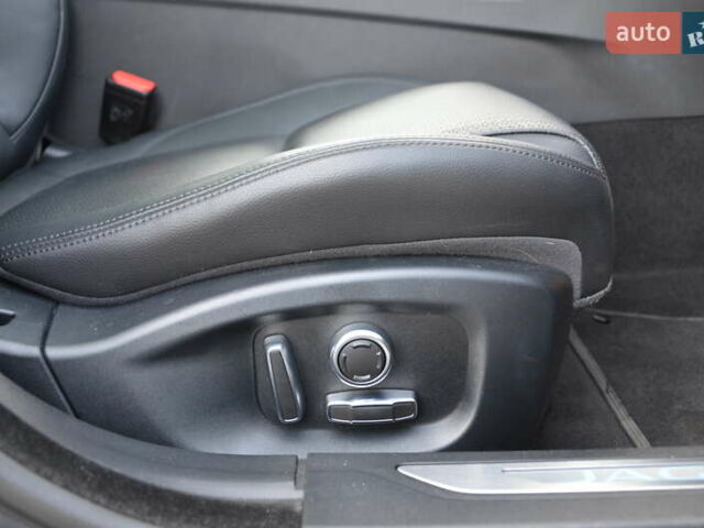 Серый Ягуар ХФ, объемом двигателя 2 л и пробегом 94 тыс. км за 22777 $, фото 37 на Automoto.ua