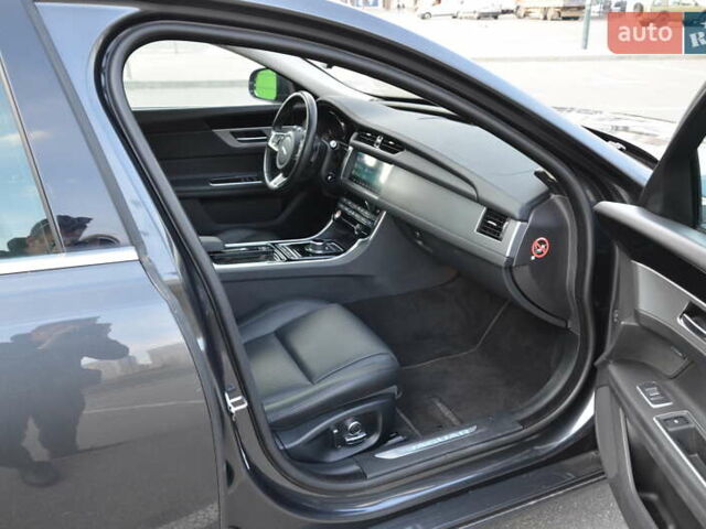 Серый Ягуар ХФ, объемом двигателя 2 л и пробегом 94 тыс. км за 22777 $, фото 36 на Automoto.ua