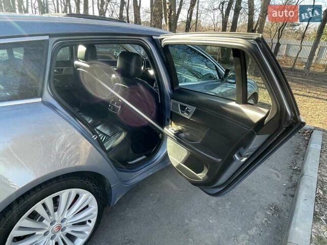 Сірий Ягуар ХФ, об'ємом двигуна 2.2 л та пробігом 150 тис. км за 10200 $, фото 9 на Automoto.ua