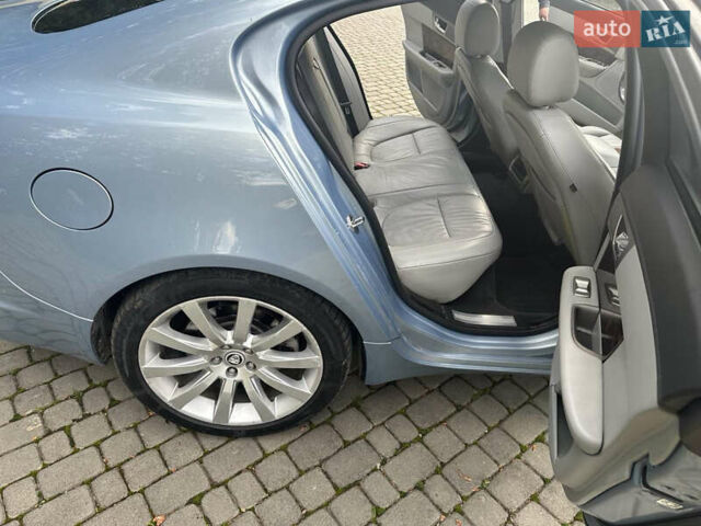 Синий Ягуар ХФ, объемом двигателя 2.7 л и пробегом 260 тыс. км за 8850 $, фото 11 на Automoto.ua