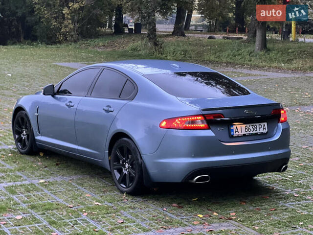 Синий Ягуар ХФ, объемом двигателя 2.97 л и пробегом 144 тыс. км за 9900 $, фото 6 на Automoto.ua