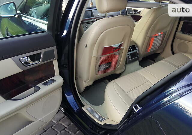 Синій Ягуар ХФ, об'ємом двигуна 3 л та пробігом 234 тис. км за 13200 $, фото 31 на Automoto.ua