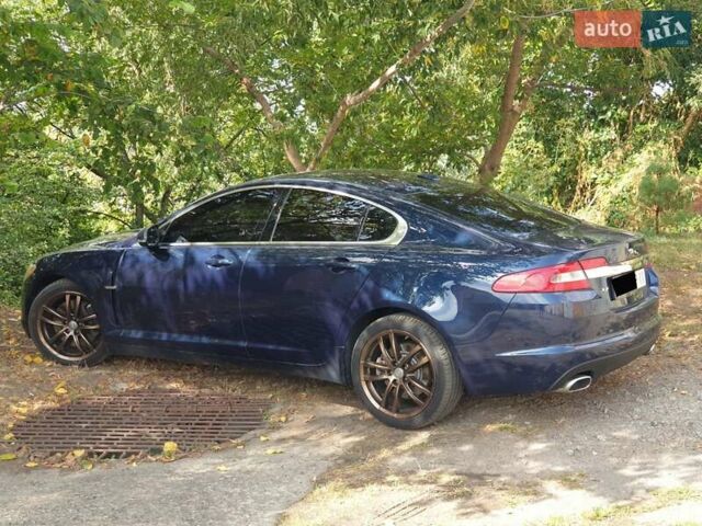 Синій Ягуар ХФ, об'ємом двигуна 3 л та пробігом 234 тис. км за 13200 $, фото 1 на Automoto.ua