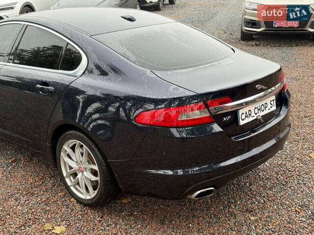 Синій Ягуар ХФ, об'ємом двигуна 2.99 л та пробігом 299 тис. км за 10900 $, фото 10 на Automoto.ua