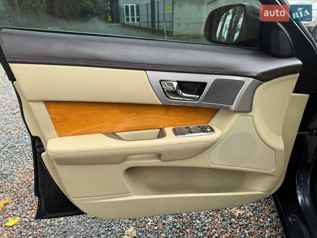 Синій Ягуар ХФ, об'ємом двигуна 2.99 л та пробігом 299 тис. км за 10900 $, фото 30 на Automoto.ua