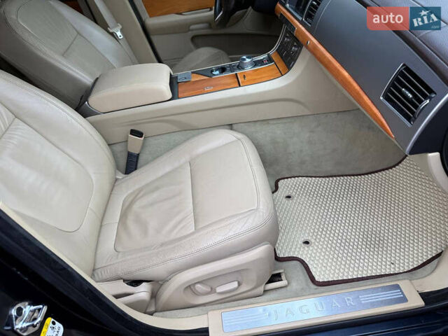 Синій Ягуар ХФ, об'ємом двигуна 2.99 л та пробігом 299 тис. км за 10900 $, фото 52 на Automoto.ua