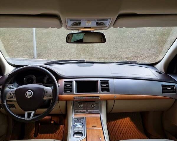 Синий Ягуар ХФ, объемом двигателя 3 л и пробегом 299 тыс. км за 9500 $, фото 15 на Automoto.ua