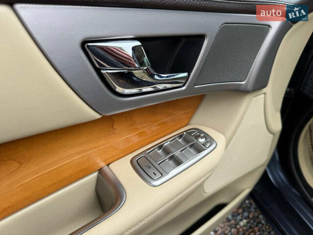 Синій Ягуар ХФ, об'ємом двигуна 2.99 л та пробігом 299 тис. км за 10900 $, фото 31 на Automoto.ua