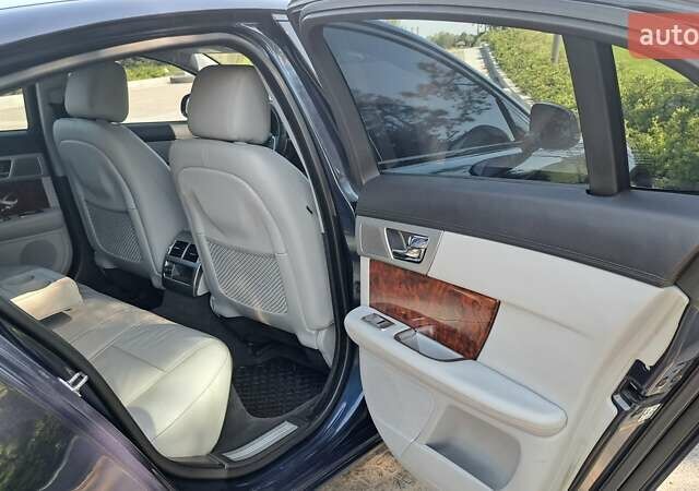 Синий Ягуар ХФ, объемом двигателя 2 л и пробегом 142 тыс. км за 9100 $, фото 47 на Automoto.ua
