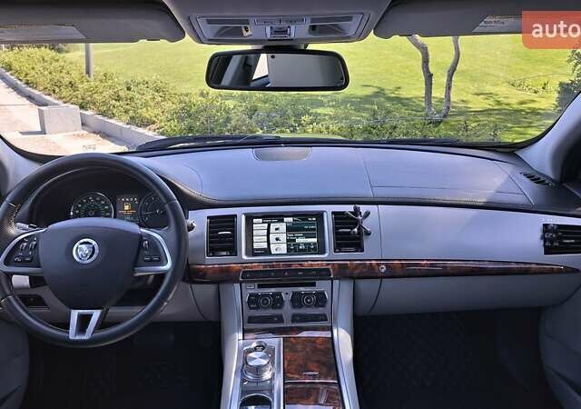 Синий Ягуар ХФ, объемом двигателя 2 л и пробегом 142 тыс. км за 9100 $, фото 52 на Automoto.ua