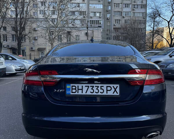 Синий Ягуар ХФ, объемом двигателя 2.18 л и пробегом 170 тыс. км за 13500 $, фото 3 на Automoto.ua