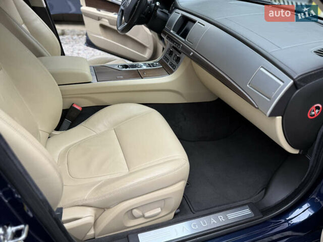 Синій Ягуар ХФ, об'ємом двигуна 2 л та пробігом 91 тис. км за 15500 $, фото 40 на Automoto.ua