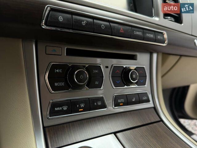 Синій Ягуар ХФ, об'ємом двигуна 2 л та пробігом 91 тис. км за 15500 $, фото 57 на Automoto.ua