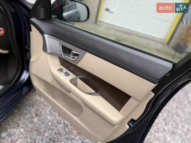 Синій Ягуар ХФ, об'ємом двигуна 2 л та пробігом 91 тис. км за 15500 $, фото 41 на Automoto.ua