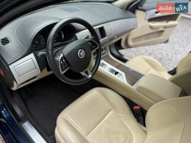 Синій Ягуар ХФ, об'ємом двигуна 2 л та пробігом 91 тис. км за 15500 $, фото 46 на Automoto.ua