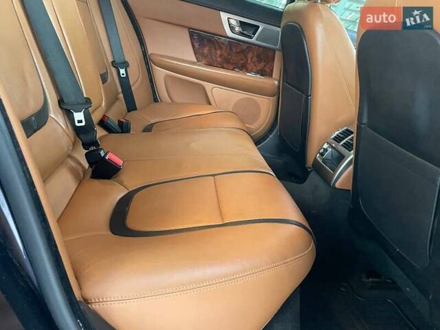 Синий Ягуар ХФ, объемом двигателя 2.97 л и пробегом 96 тыс. км за 16500 $, фото 32 на Automoto.ua