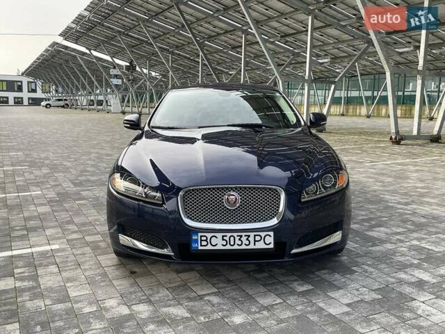 Синий Ягуар ХФ, объемом двигателя 2.97 л и пробегом 96 тыс. км за 16500 $, фото 5 на Automoto.ua