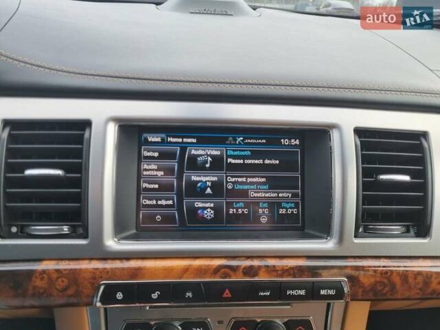 Синий Ягуар ХФ, объемом двигателя 2.97 л и пробегом 96 тыс. км за 16500 $, фото 39 на Automoto.ua