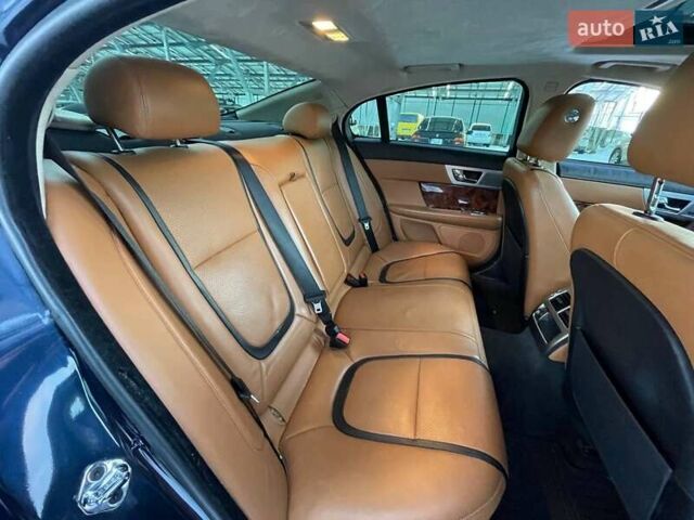 Синий Ягуар ХФ, объемом двигателя 2.97 л и пробегом 96 тыс. км за 16500 $, фото 33 на Automoto.ua