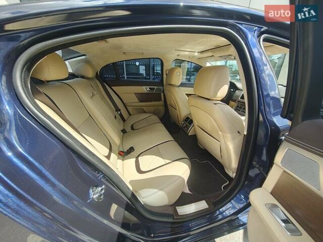 Синий Ягуар ХФ, объемом двигателя 3 л и пробегом 183 тыс. км за 15950 $, фото 33 на Automoto.ua