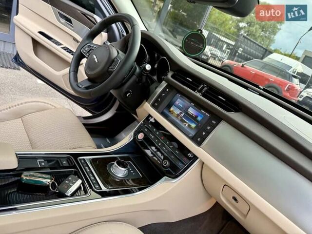 Синий Ягуар ХФ, объемом двигателя 3 л и пробегом 163 тыс. км за 16500 $, фото 43 на Automoto.ua