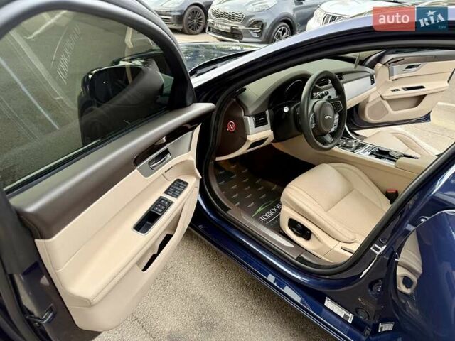Синий Ягуар ХФ, объемом двигателя 3 л и пробегом 163 тыс. км за 16500 $, фото 27 на Automoto.ua