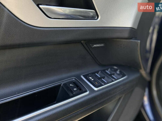 Синий Ягуар ХФ, объемом двигателя 2 л и пробегом 122 тыс. км за 16990 $, фото 8 на Automoto.ua