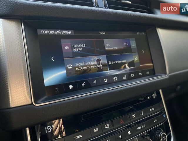 Синий Ягуар ХФ, объемом двигателя 2 л и пробегом 122 тыс. км за 16990 $, фото 14 на Automoto.ua