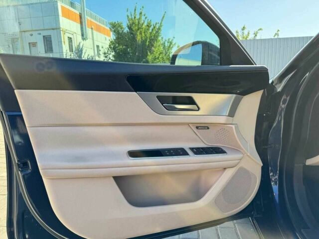 Синій Ягуар ХФ, об'ємом двигуна 3 л та пробігом 119 тис. км за 13100 $, фото 8 на Automoto.ua